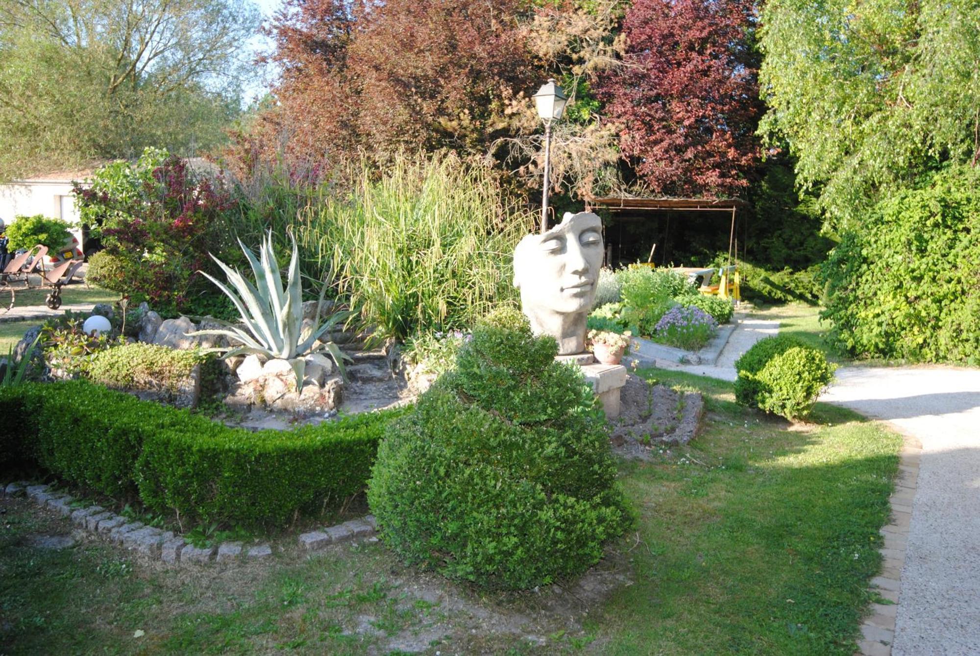 Le Grand Logis - Guest House - Bed And Breakfast Marchais  Exteriér fotografie