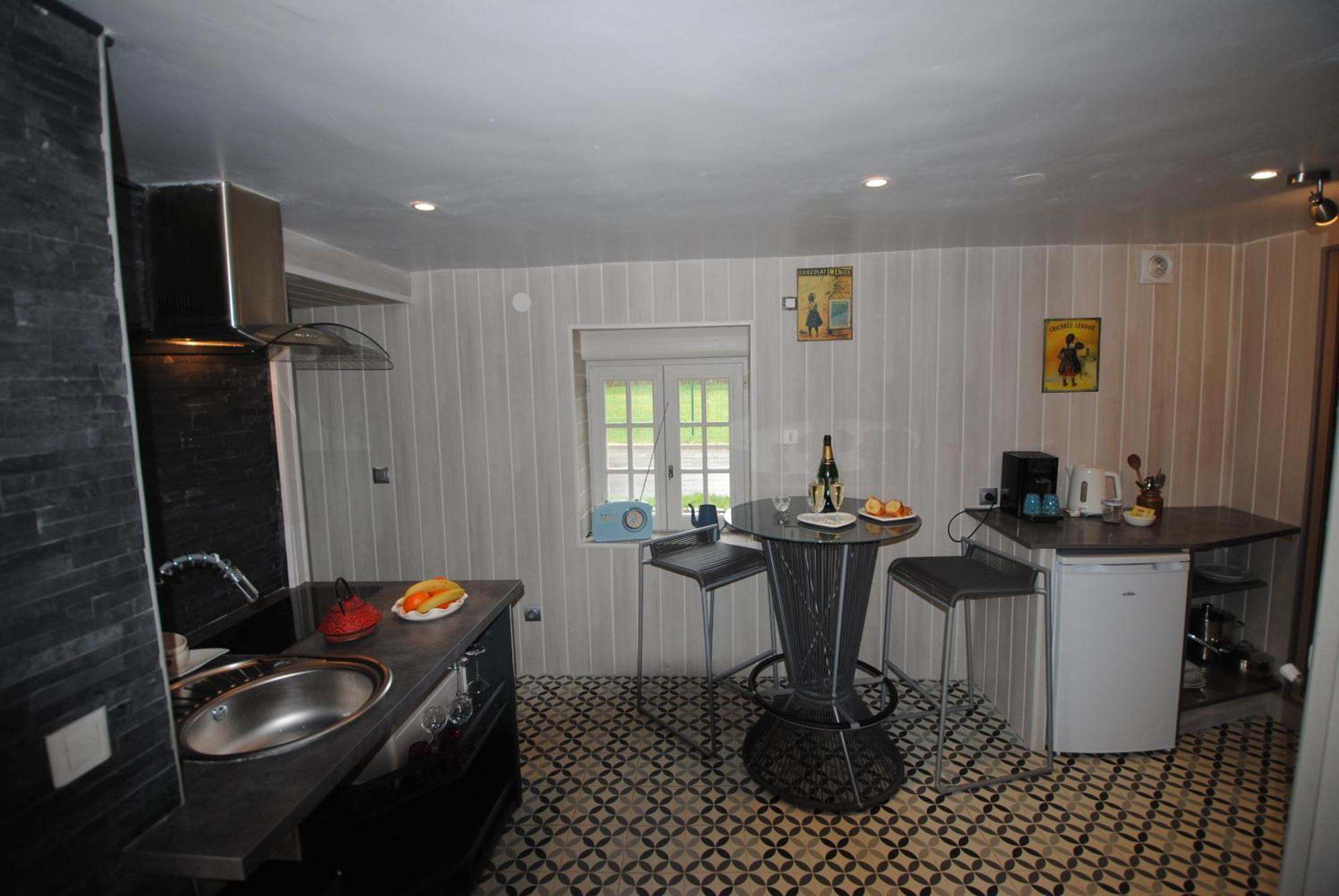 Le Grand Logis - Guest House - Bed And Breakfast Marchais  Pokoj fotografie